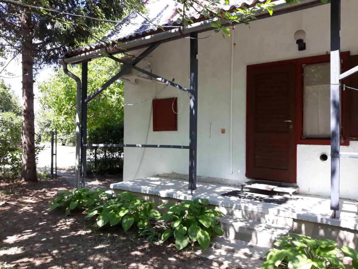 Nefelejcs Apartman Fertohomok Exterior photo